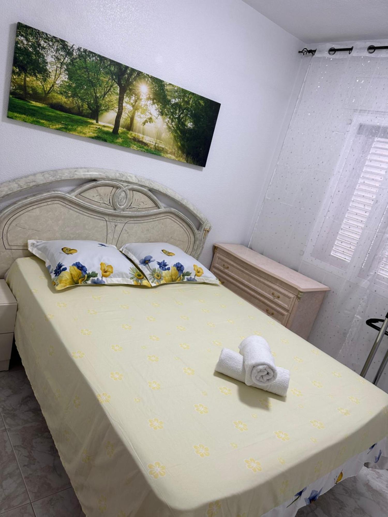 Apartament Luxor Appartement Linares  Buitenkant foto