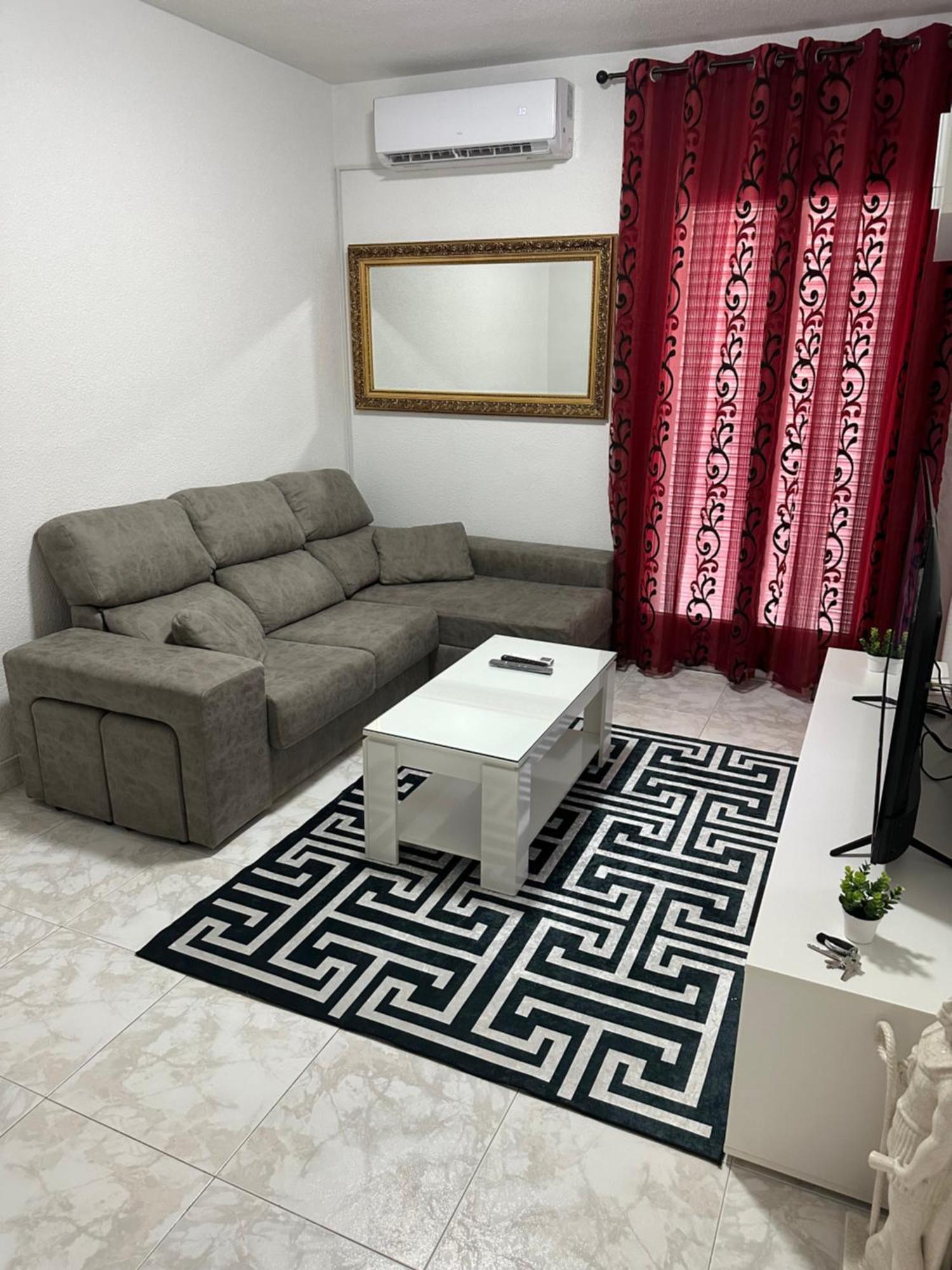 Apartament Luxor Appartement Linares  Buitenkant foto